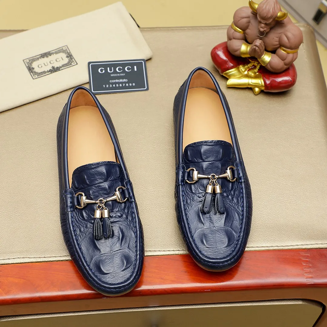 Men's shoes💰360💰🕷🕷️【 GUCCI 】Gucci's best-selling trendy men's casual slip-on shoes 🇨🇳Official website original 1:1 mold 💯Original quality, fine workmanship ☘Fashionable and versatile, perfect shape, comfortable on the feet 🍓Trendy men's recommended model, imported cowhide on the top layer 🎋High-quality pigskin lining, rubber wear-resistant and non-slip outsole, high-end atmosphere, worth owning 🍉Optional 38-44